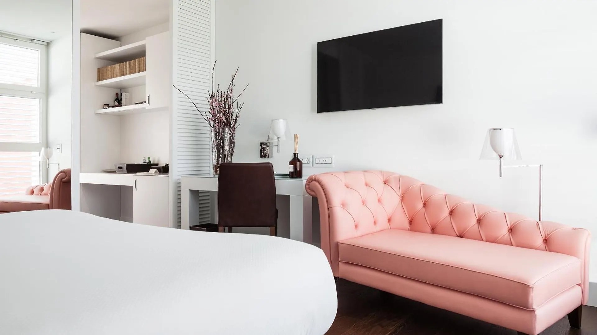 מילאנו Magna Pars L'Hotel A Parfum, Small Luxury Hotels Of The World איטליה