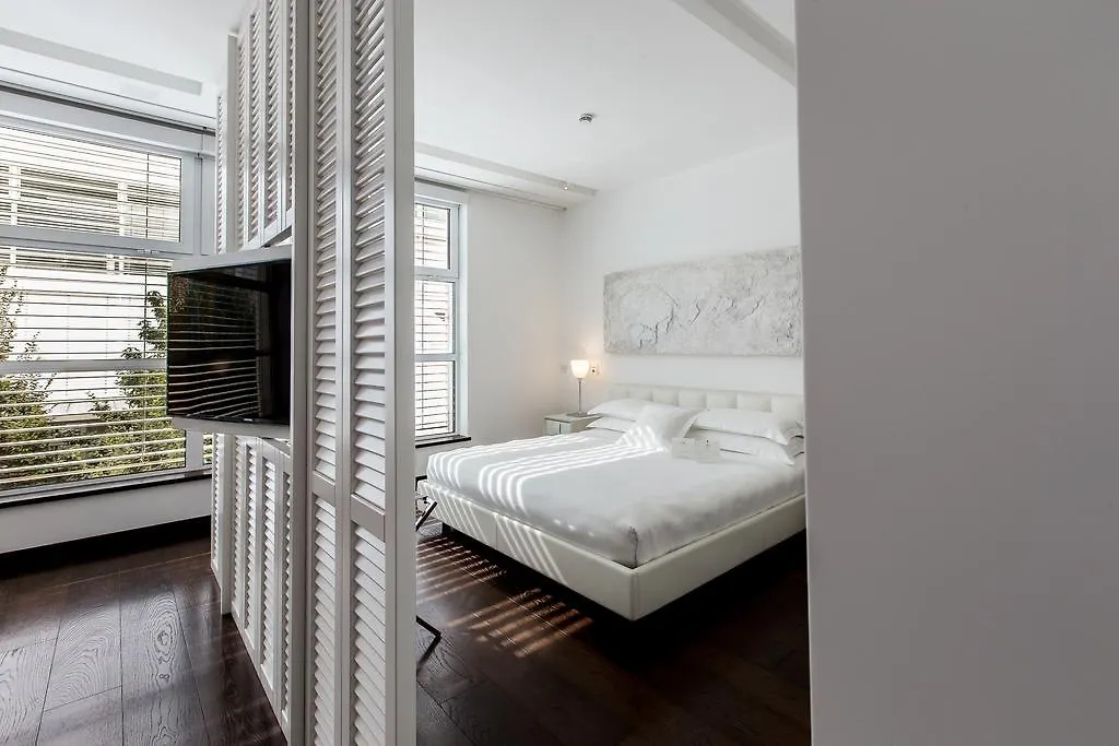 מילאנו Magna Pars L'Hotel A Parfum, Small Luxury Hotels Of The World