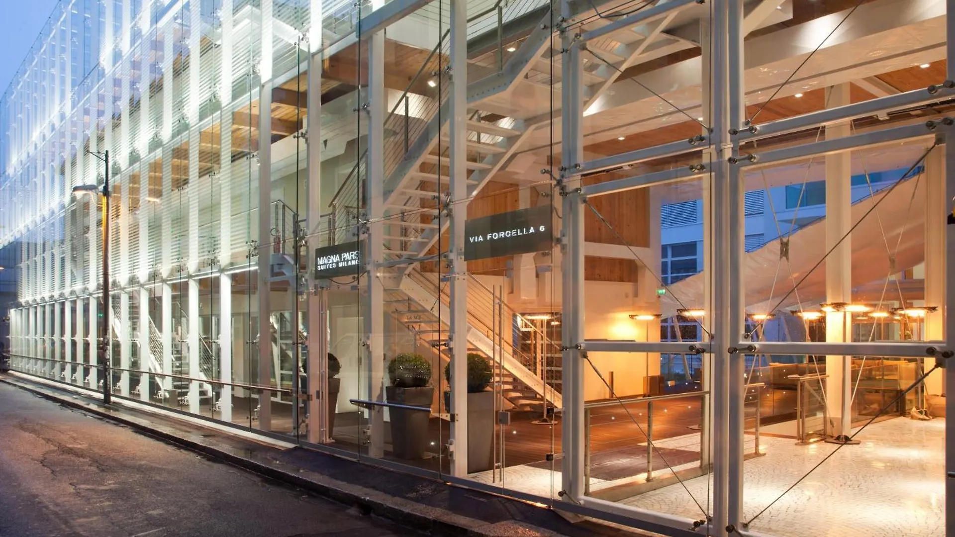 Magna Pars L'Hotel A Parfum, Small Luxury Hotels Of The World Milan Italy