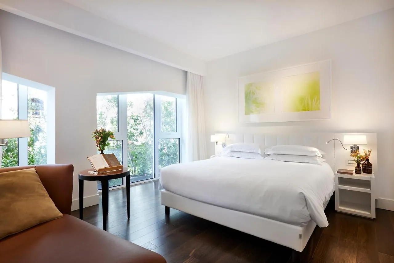מילאנו Magna Pars L'Hotel A Parfum, Small Luxury Hotels Of The World